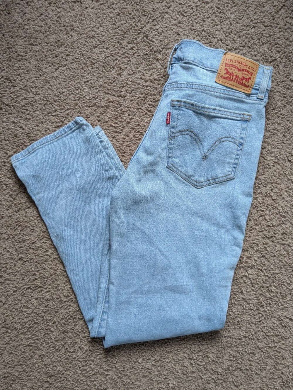 🌻 Levi's Boyfriend Jeans